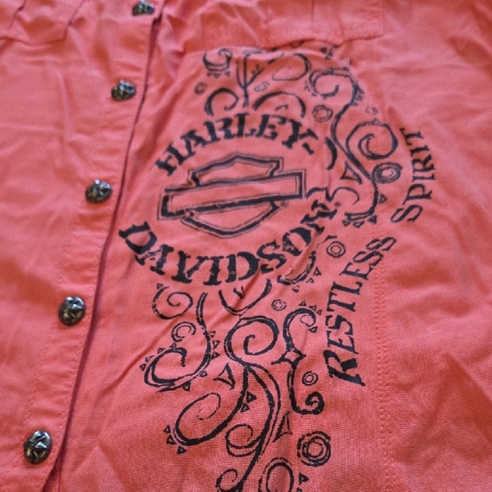 Harley-Davidson Coral Button-Front Tank with Logo Print - Picture 3 of 10